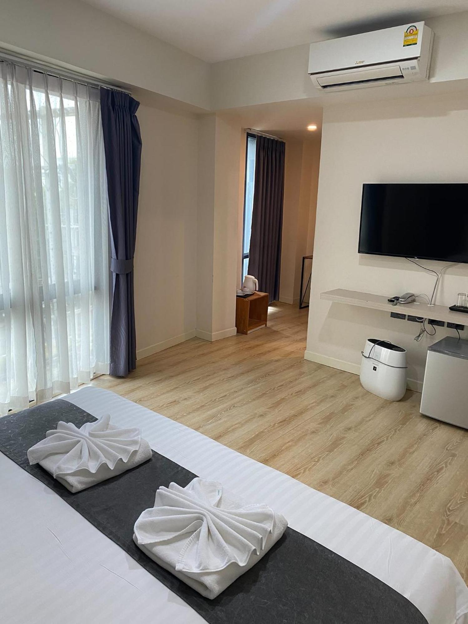 Tisa Hotel Udonthani Exterior photo
