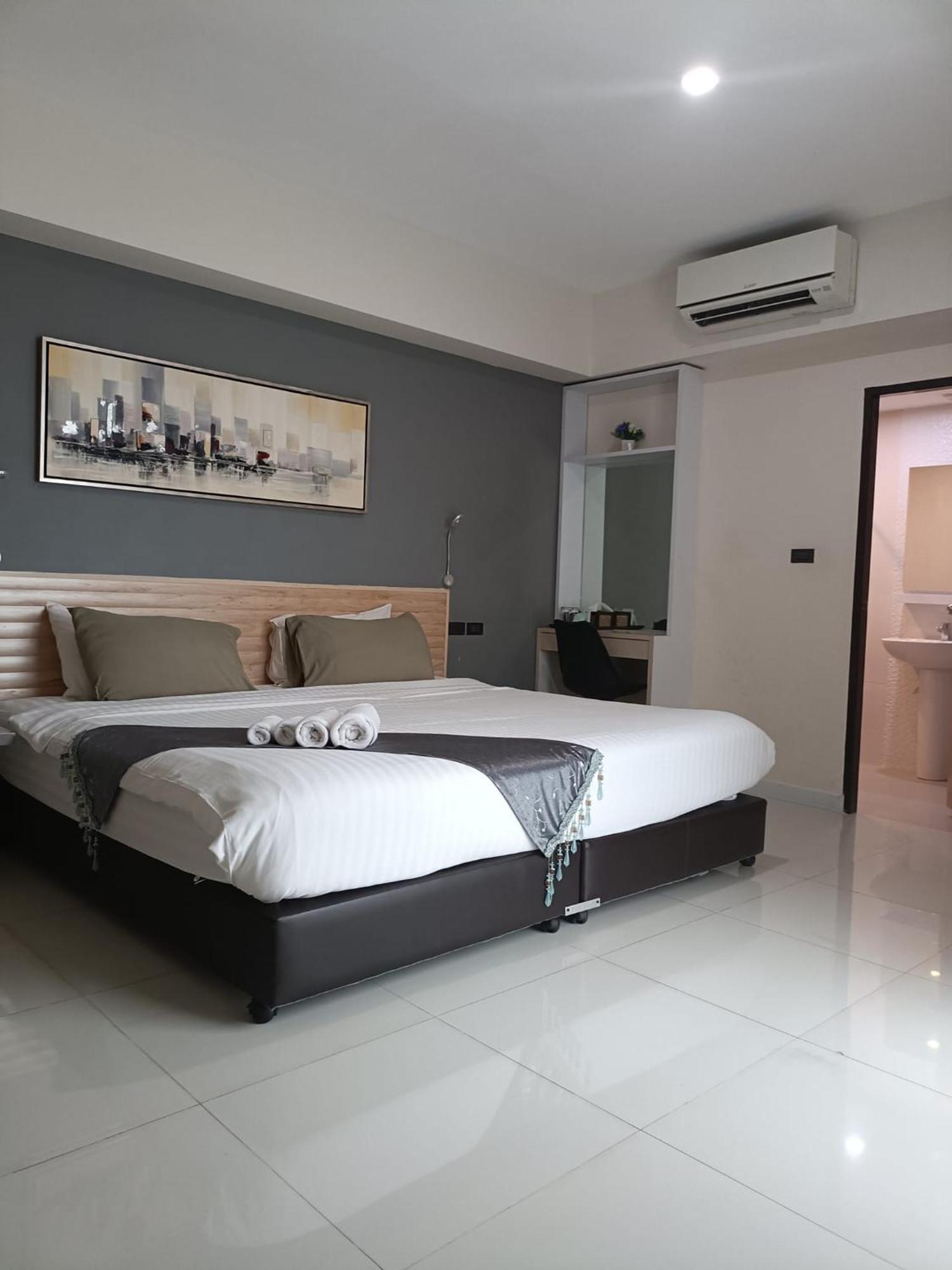 Tisa Hotel Udonthani Exterior photo
